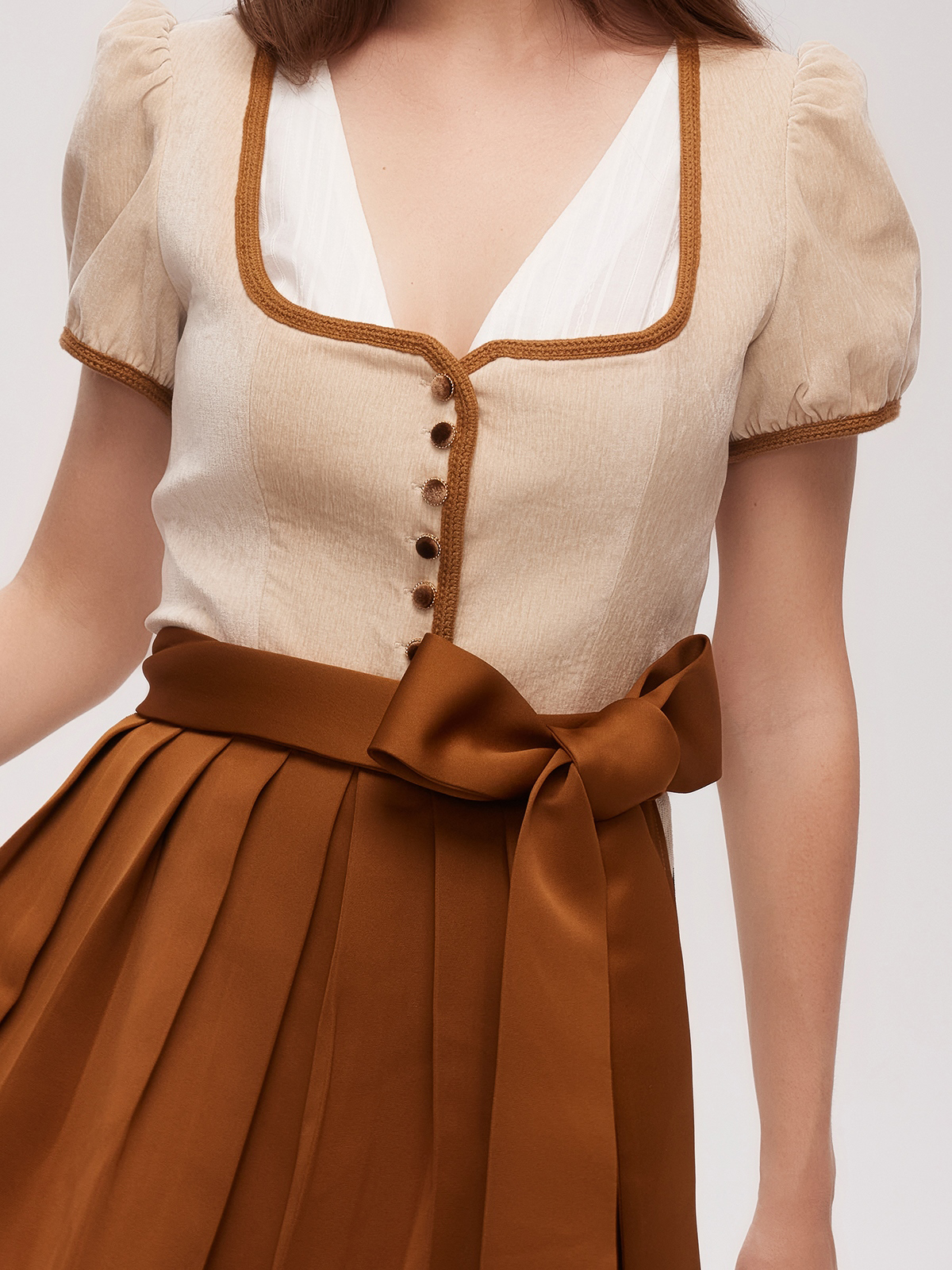 Mini Dirndl 50 cm in Braun