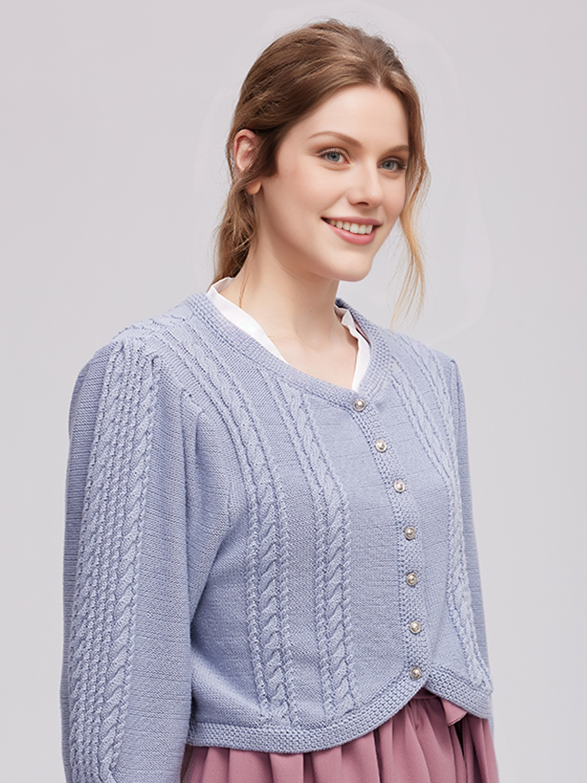 Modernes pink Dirndl mit trendigem Schnitt