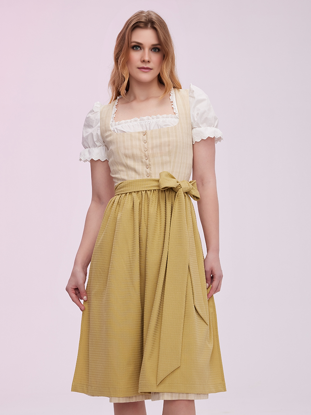 Dunkelrot Dirndl Eleganz